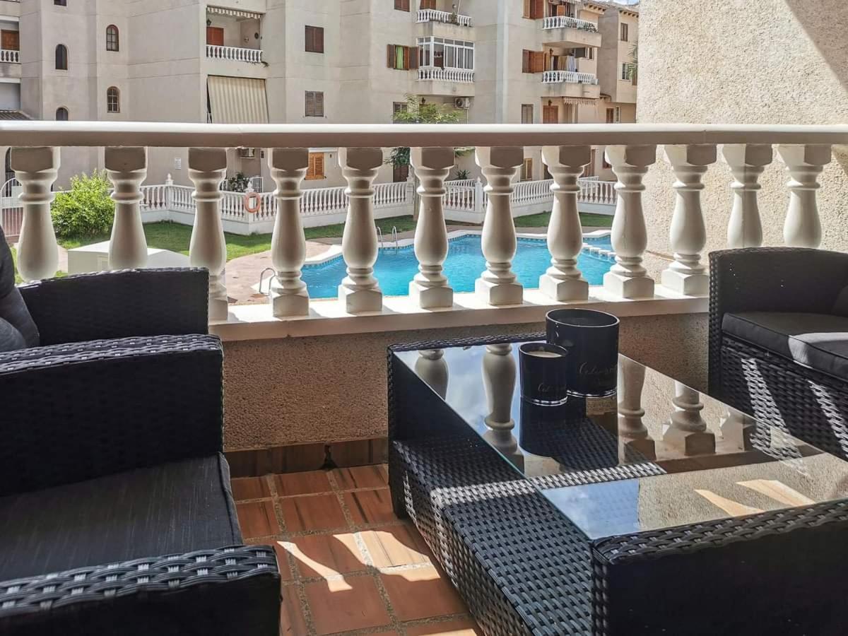 Casa Del Angel , Cosy 2 Bed Apartment,150M From Playa Los Locos Plus Beautiful Swimming Pool Torrevieja Exterior foto